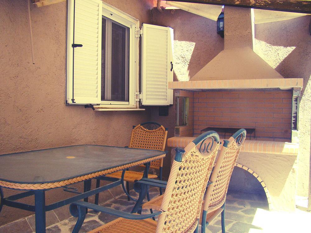 Planos Villa المظهر الخارجي الصورة