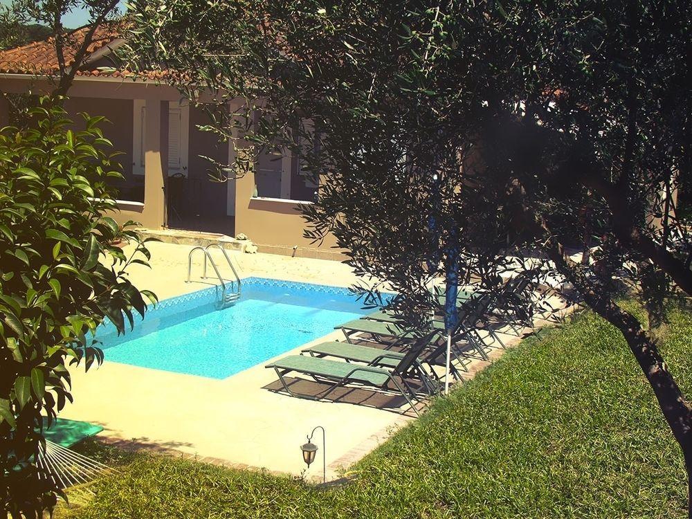 Planos Villa المظهر الخارجي الصورة
